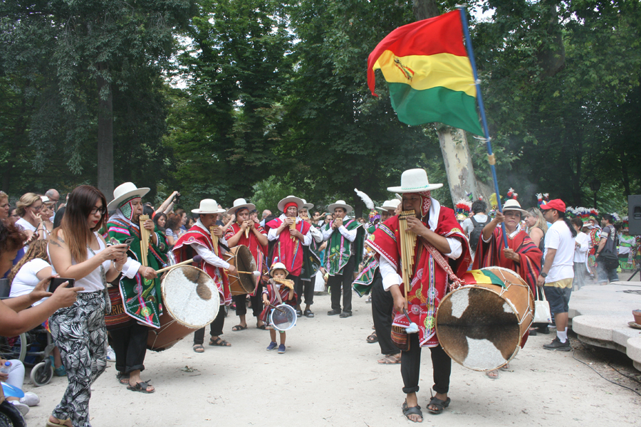 Entrada y Pasacalle de los grupos de danza Inti Raymi